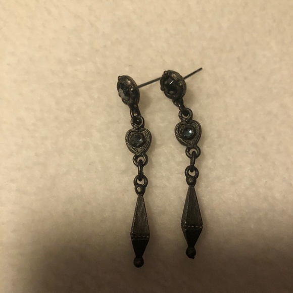 Dangly Earrings with stones - Picture 2 of 3